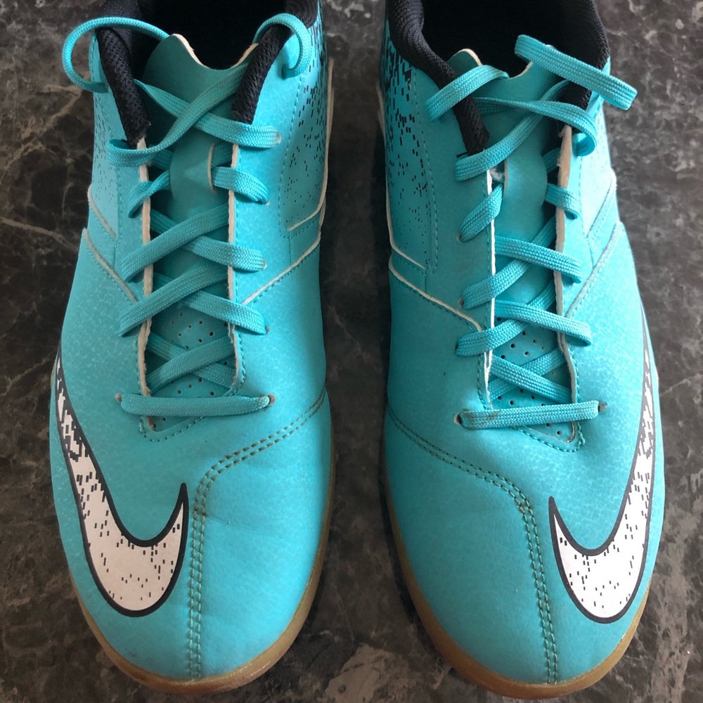 Nike, BOMBAX indoor soccer shoes, size 8.5 men’s